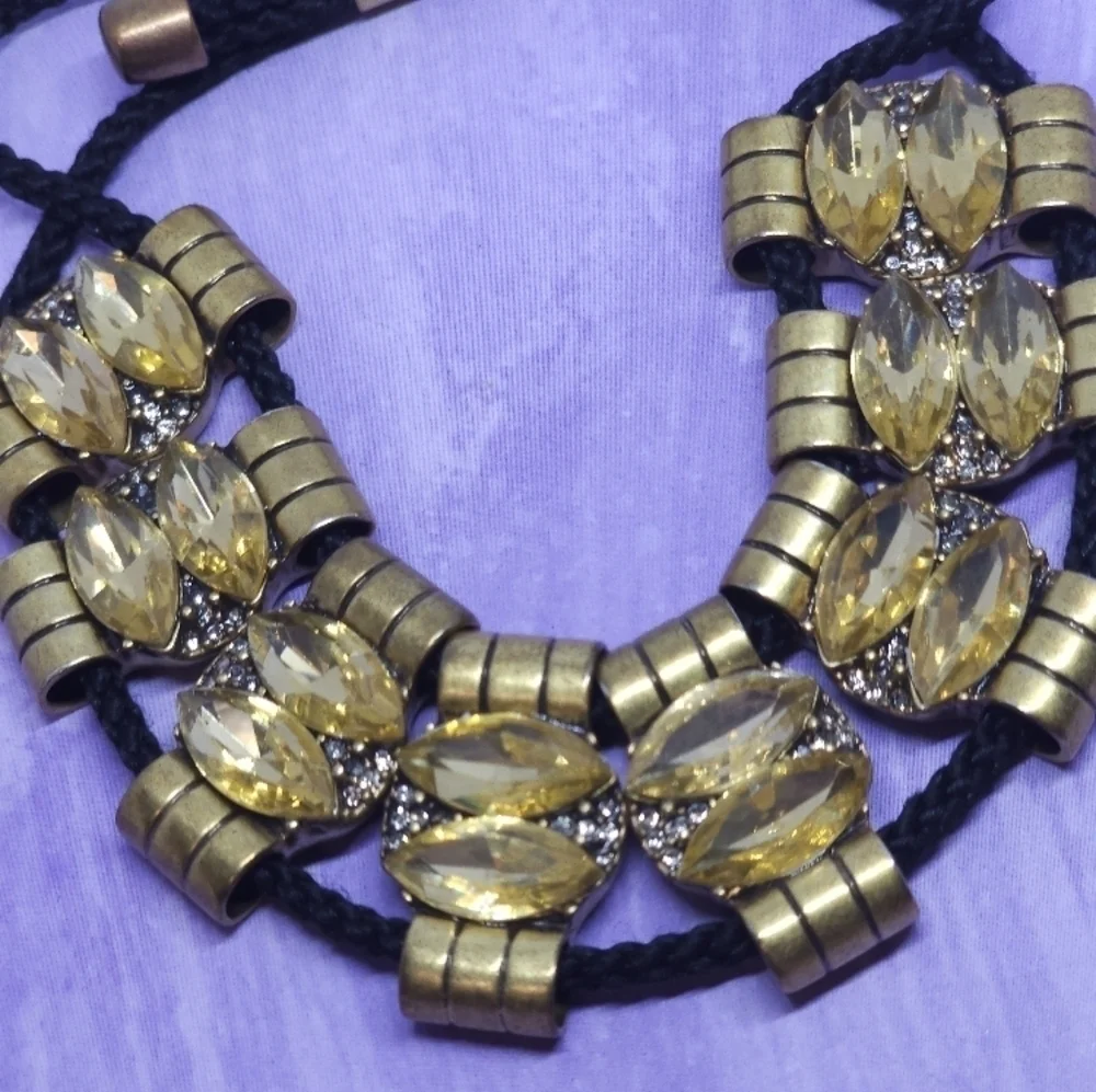 👍5 For $20 J Crew Brand Amber Rhinestone Gold Tone Black Toggle Bracelet